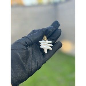 Natural Baroque Freeform Pearl Pendant Necklace With Marcasite Detailed Design